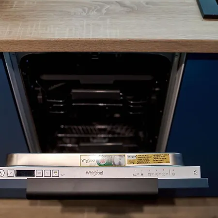 Pearl In Infinity - Parking